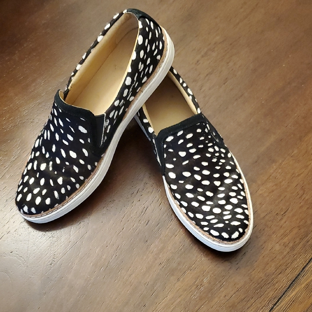 UGG Woman's Size 7 SOLEDA CALF HAIR Black and White Slip-On Loafers